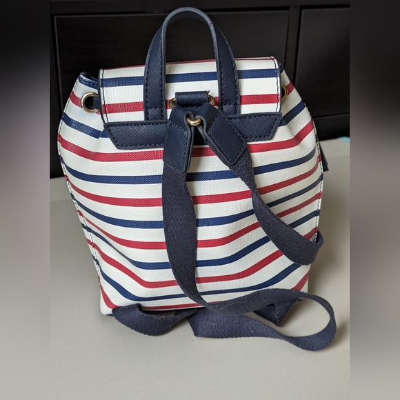 Tommy Hilfiger small backpack - Picture 4 of 7